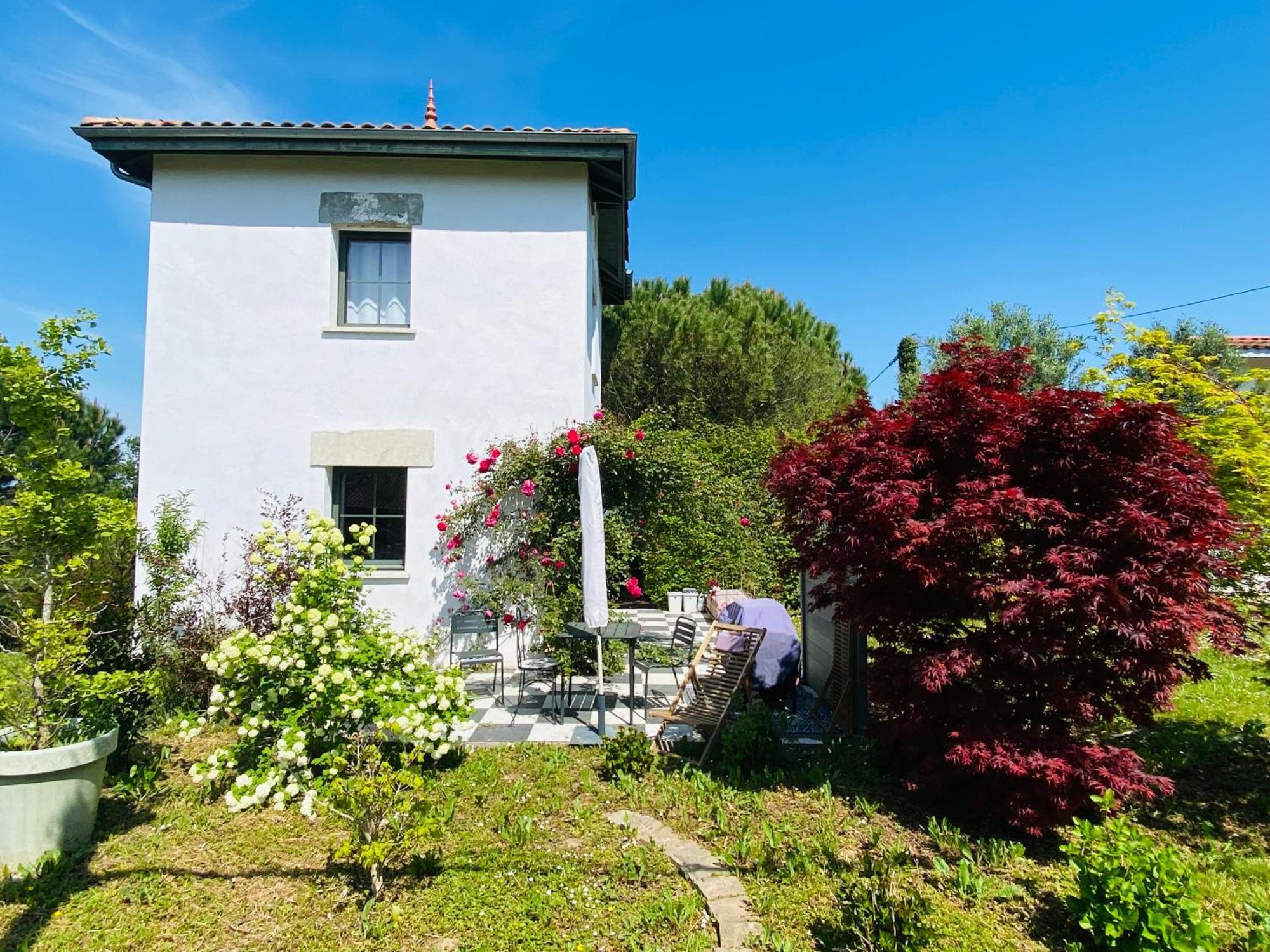 La Bastide De Guiche Entre Ocean Et Montagnes Apartment Екстериор снимка